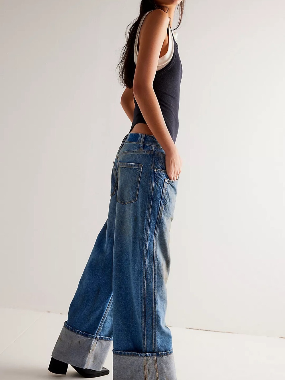 Free People – We The Free Final Countdown Cuffed Jeans - Size 29 - A142 - Picture 2 of 7